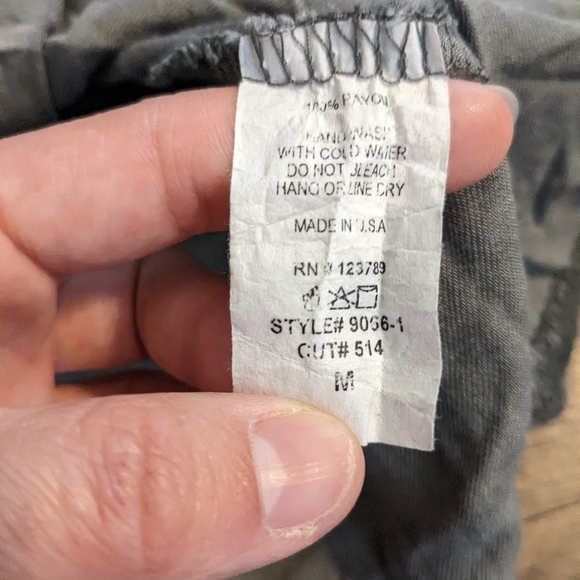 Ollie and Chloe by Jolie Off the shoulder crop top - Picture 4 of 8